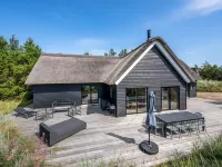 Luxury Beach House in Henne - 4-Star