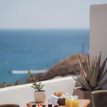 Armony Suites Milos