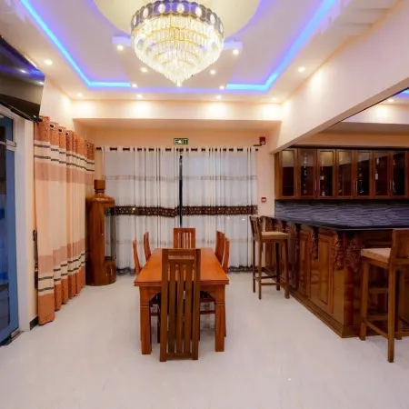 Infenta's Villa Hotel & Restaurant