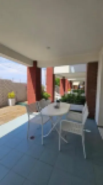 Bungalow White Apartments