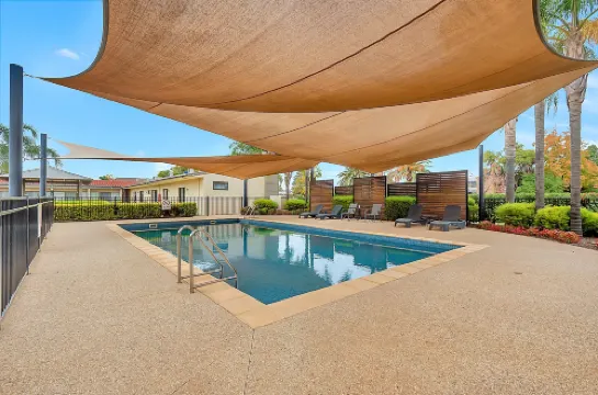 Comfort Inn Deakin Palms