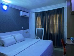 Plot1 Suites