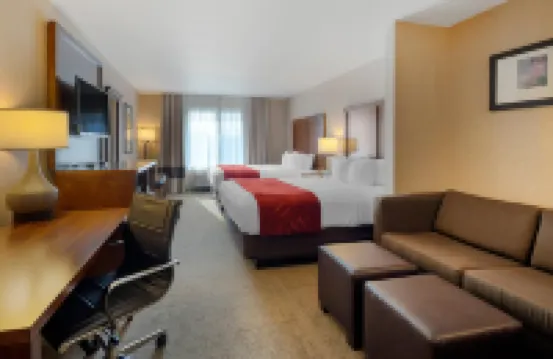 Comfort Suites Anchorage International Airport