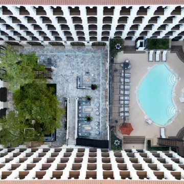 DoubleTree by Hilton Hotel Austin