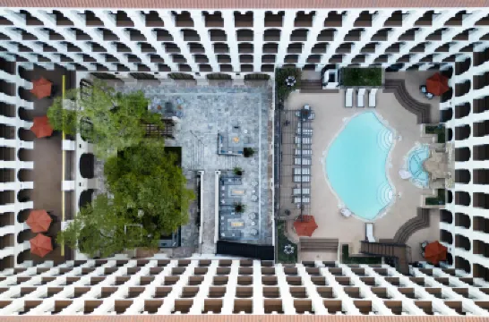 DoubleTree by Hilton Hotel Austin Hotels near Jordan Park