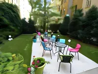 Anette Hotel โรงแรมใกล้หอคอยเปตริน