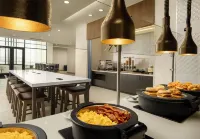 Hilton Garden Inn Merced - breakfast