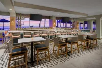 DoubleTree Beach Resort by Hilton Hotel Tampa Bay - North Redington Beach - bar