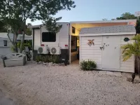 Couples Paradise-King Bed/AC/Fishing/Snorkeling/Diving