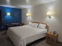 Economy Inn & Suites