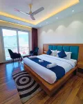 Hotel Luxeevista By Navodayans