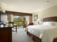 Maverick Hotel and Casino by Red Lion Hotels - Airport Shuttle