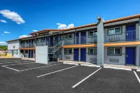 Copper Manor Motel