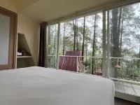 Locca Lodge Hotels in Trawas
