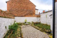 Charming Home Perfectly Located in Chester - balcony