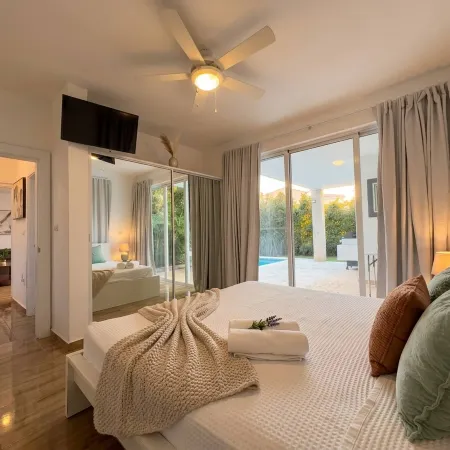 Cozy 2BR Villa in Ocean Village