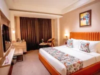 ASTER GRAND BY ZENQ SAKET Hotels near Saket