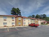 HomeTown Inn & Suites Hotels in Longview