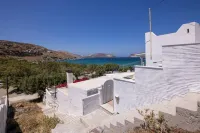 Anemelo Beach House in Panormos - Homestays