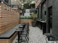 The Annex Hotels near Bathurst Metro Station