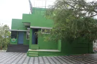 Ivory Inn Hotel di 