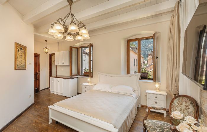 Apartments Leo