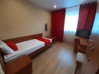 Maxrooms Volga Hollywood