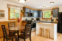 Trobele 3 Bedroom Home by NW Comfy Cabins by RedAwning
