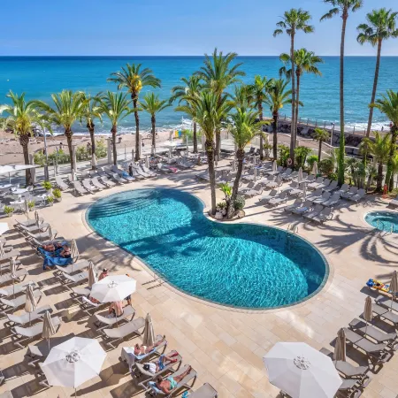 Caprici Beach Hotel & Spa