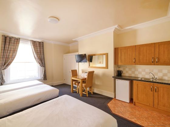 Rooms At 95 Long Street