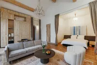 Pole Boutique Hotel - 2-Star