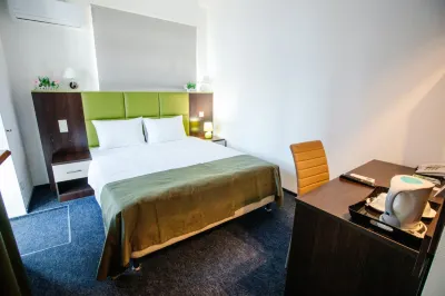 Yesenin Hotel Отели в г. 