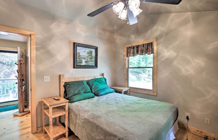 Fire Pit & Forest Views: Secluded Murphy Cabin!