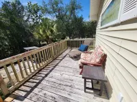 GULF ACCESS  home w/ dockage, private yard & 2 min walk to eat and stores! - 4-Star