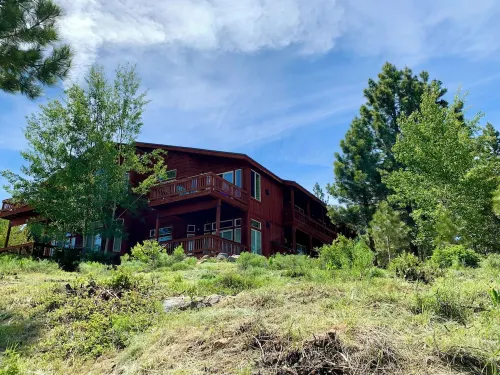Family Friendly, Gorgeous Views and steps to Tahoe Donner Ski Hill - Gym