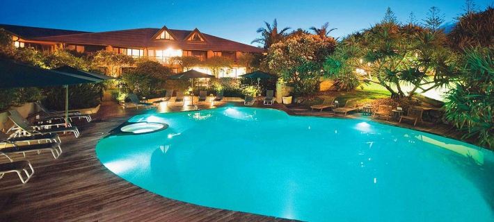 Beach Hotel Resort Hotels in Byron Bay