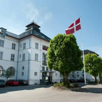 Vejlsøhus Hotel and Conference Center Ξενοδοχεία κοντά στο αξιοθέατο Mariehoj Kirke