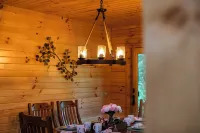 Luxury 3Br Authentic Log Cabin Retreat w/Hot Tub-Near Wineries, Gotl & Spire - 4-Star