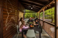 Escape to our luxe, pet-friendly Blue Ridge cabin—sleeps 14 with top amenities! - Træningscentre