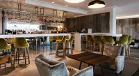 Low Wood Bay - bar