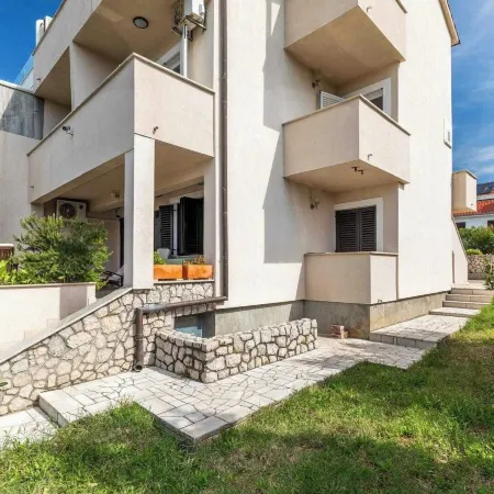 Apartments Molly Hotels in Punat