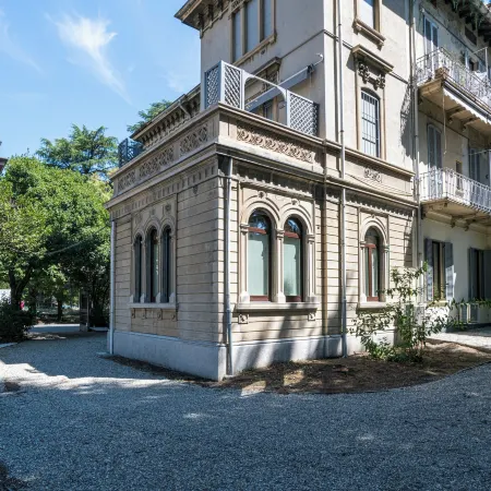 TheLuxe Residences