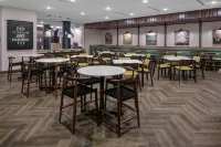 阿倫敦西部萬楓酒店及套房 - 早餐