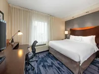 Fairfield Inn & Suites Toronto Mississauga Hotels near Apollo Convention Centre