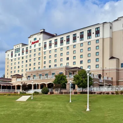 Spartanburg Marriott Hotels near Hillcrest Market Place