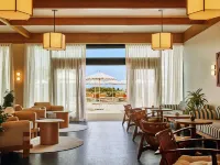 Trailborn Surf & Sound, Outdoor Collection by Marriott Bonvoy - Parking