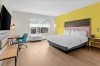 Tru by Hilton Princeton - 3-Star