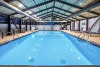 Hyatt Place Cincinnati Northeast - parking