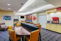 TownePlace Suites Tulsa North/Owasso - Breakfast