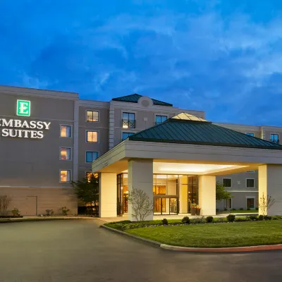 Embassy Suites by Hilton Philadelphia Airport Hotels in de buurt van Airport Terminal A